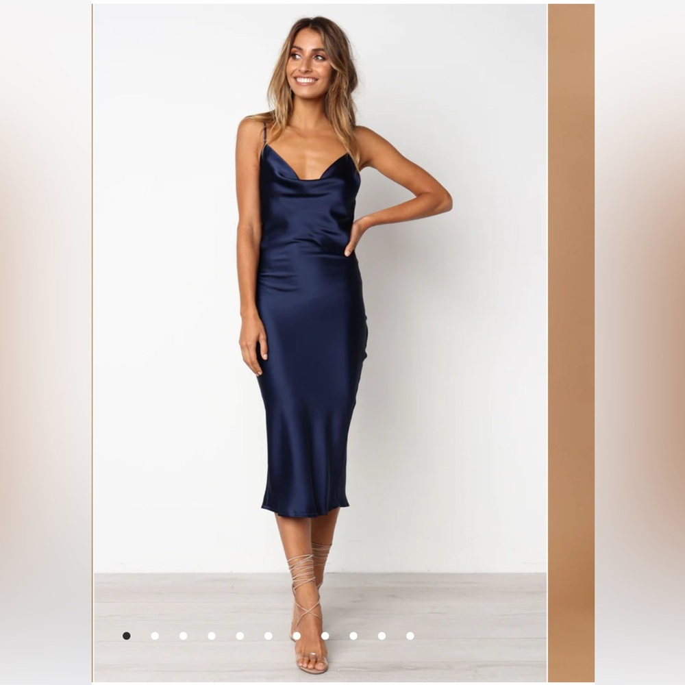 Petal and Pup Persia dress size 4 in navy